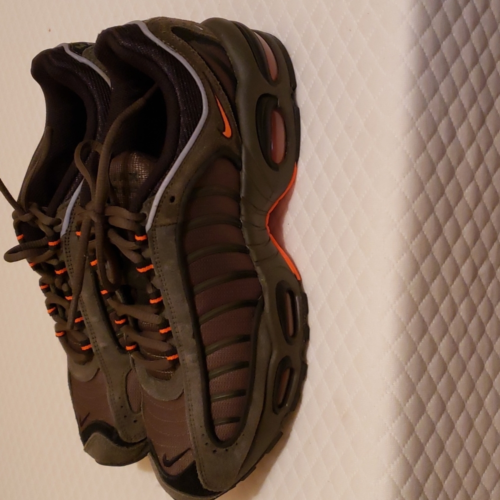 NIKE Air Max Tailwind 4 - "Flight Jacket"